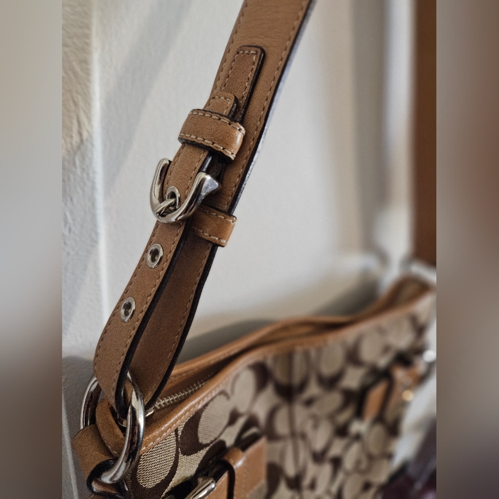 Vintage COACH Logo-Pattern Shoulder Bag PRISTINE - Picture 6 of 14